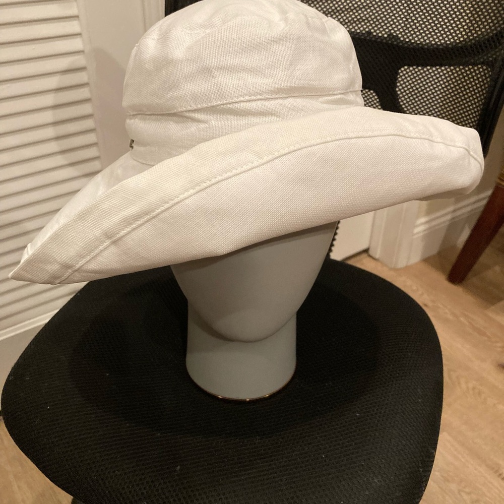 Scala Classic White Wide-Brim Hat